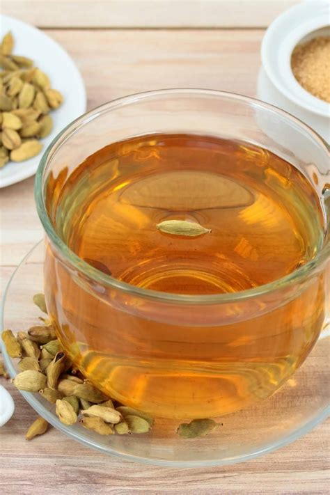 How to Use Cardamom in Tea: A Flavorful Journey Through Spices and Serendipity